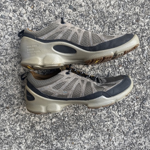 ECCO Biom Performance Train Natural Motion Mens EU 45‎ US 11 Brown Black main image 12